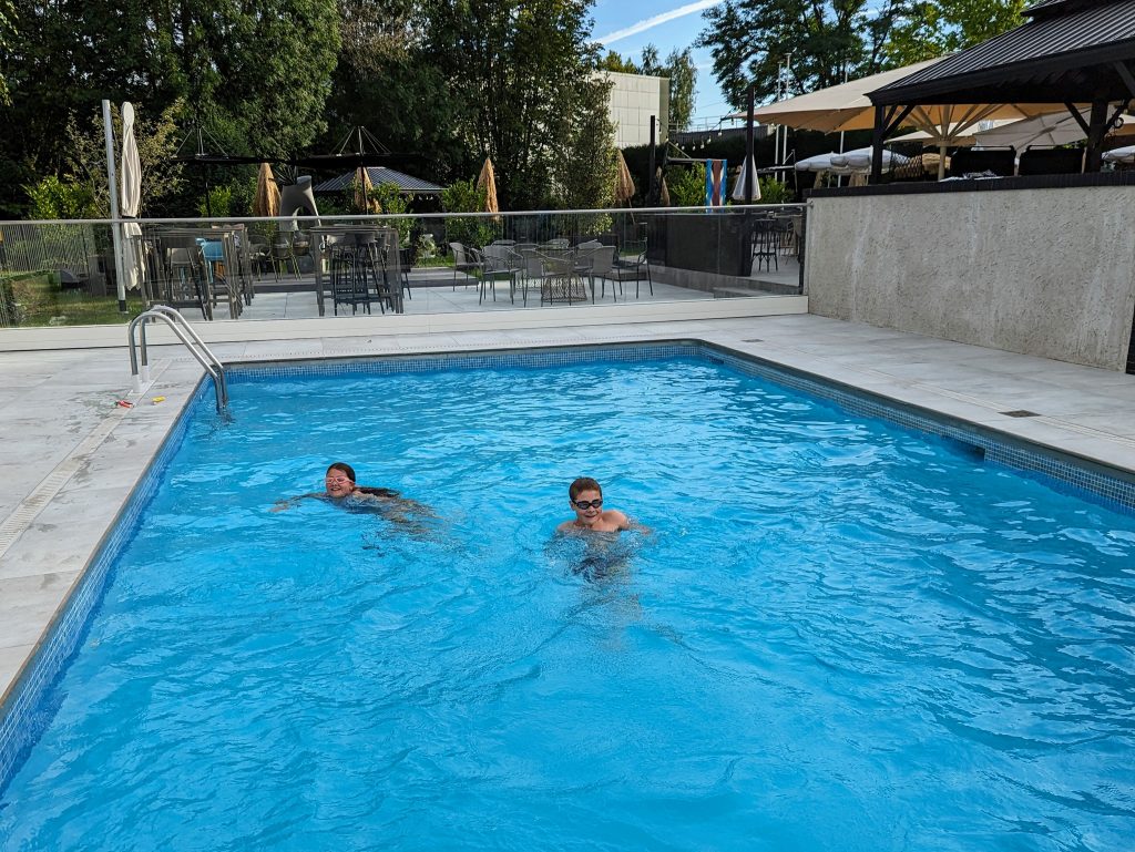 Novotel Marne La Vallee Collegien swimming pool photo