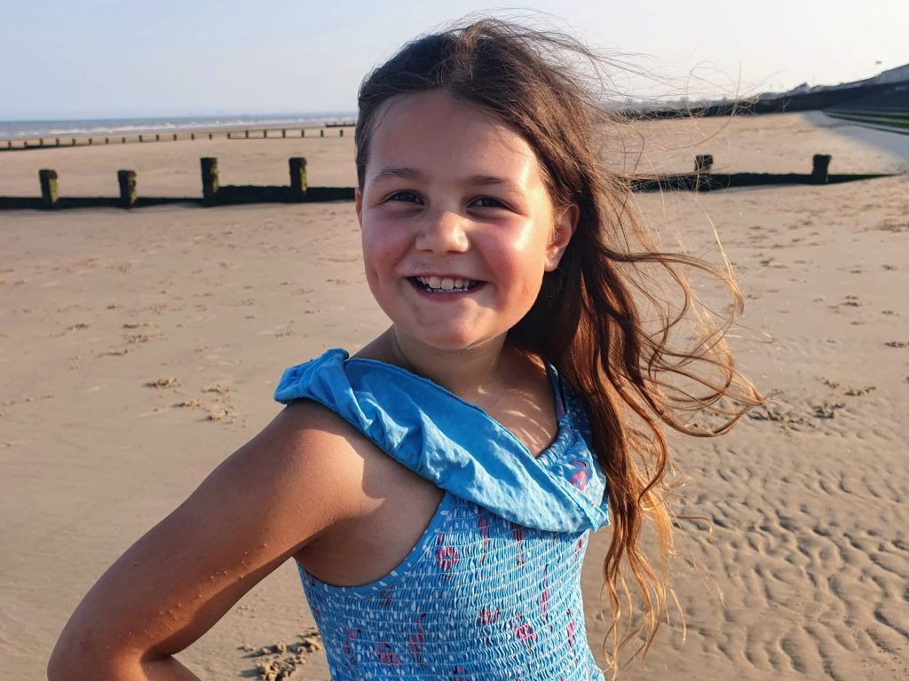 Free Day Out with the Kids, dymchurch beach, Kent, frugal mum photo of seaside