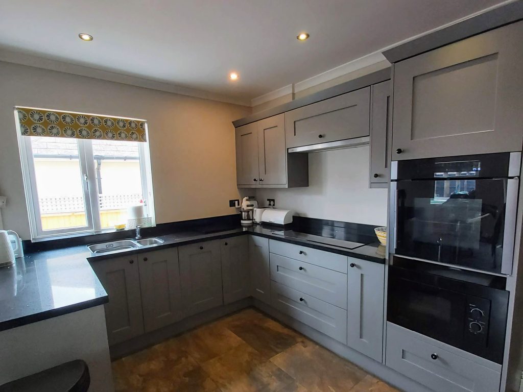 Family Frugal Living Guide, simple tips to save you money, frugal mum guide, photo of painted kitchen