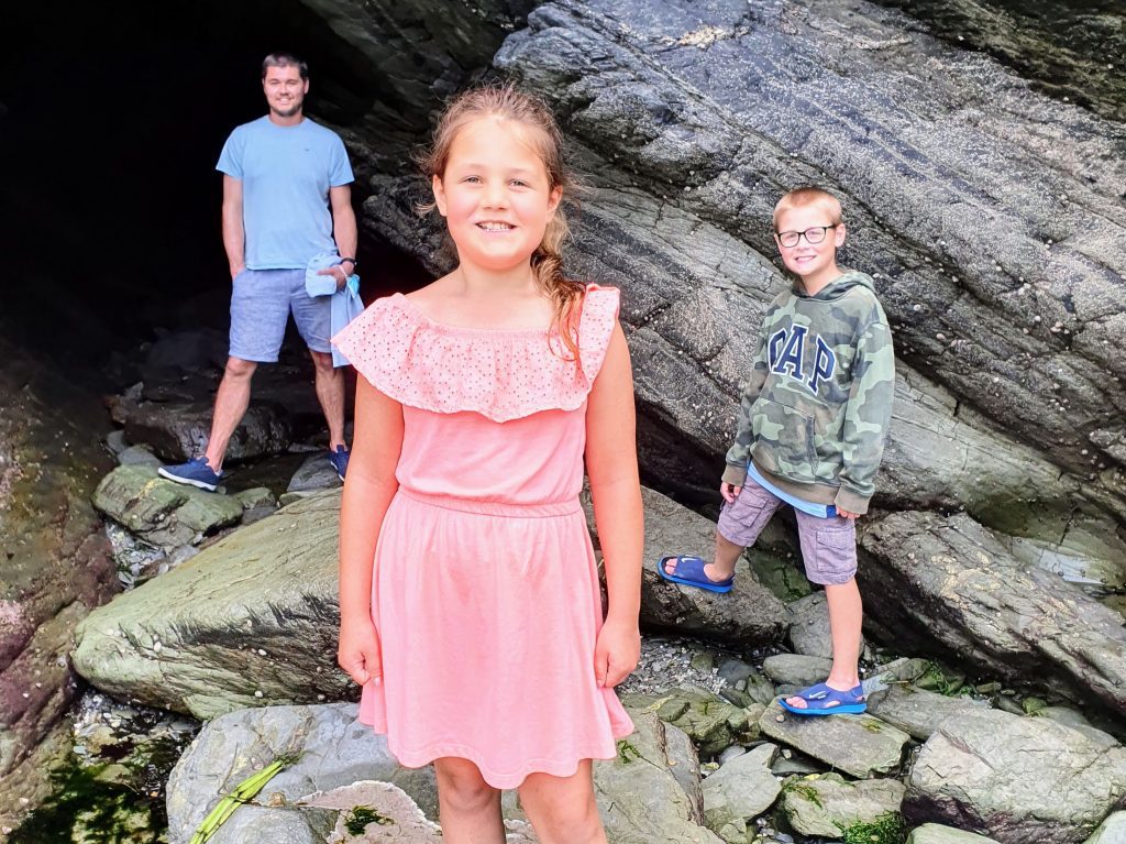 best things to do in Cornwall with kids, polperro village and beach, frugal mum children caves photo