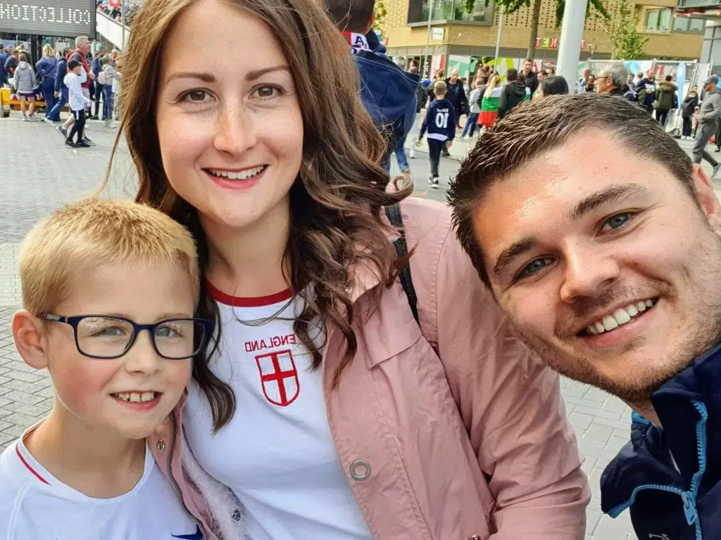 London with kids, cheap tickets, Three Lions, frugal mum husband child photo, england, wembley, football match