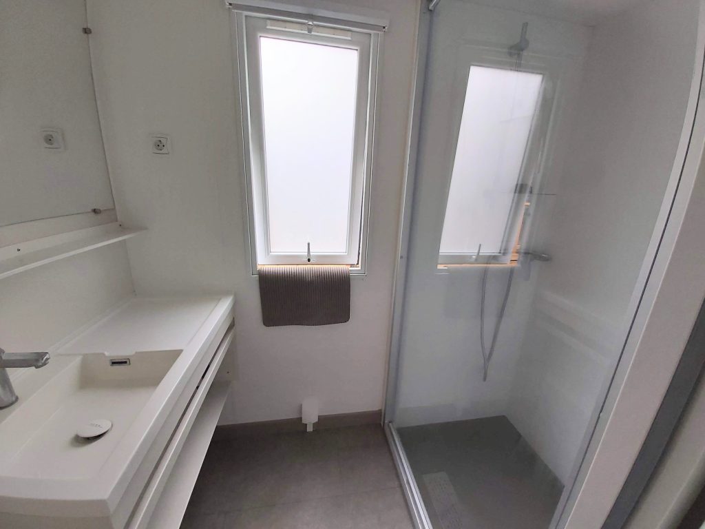 Camping Valle Gaia, Eurocamp Holiday, Tuscany, Italy, Azure Premium mobile home accommodation, frugal mum review photo