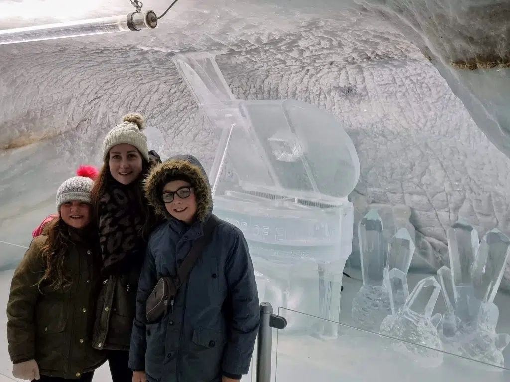 Jungfraujoch, switzerland, glacier, frugal mum family with Kids, is it worth the money, ice palace photo