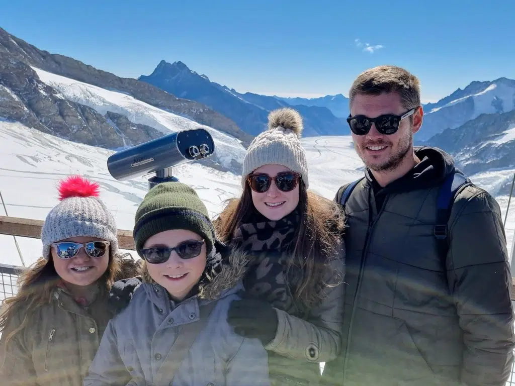 Jungfraujoch, switzerland, glacier, frugal mum family with Kids, is it worth the money, view of glacier photo