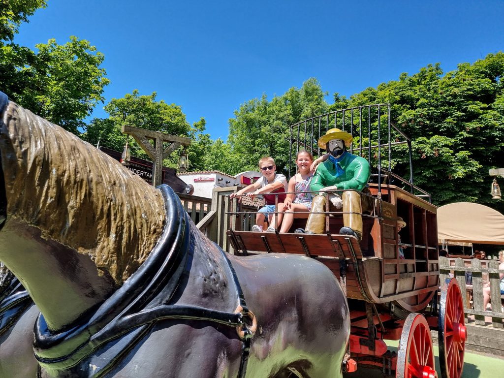 Parkdean Resorts Lower Hyde Review, Isle of Wight, frugal mum UK travel guide, photo of blackgang chine