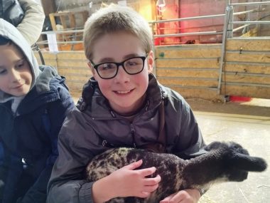 10 ways to have budget-friendly fun in the Easter holidays with kids, frugal mum guide