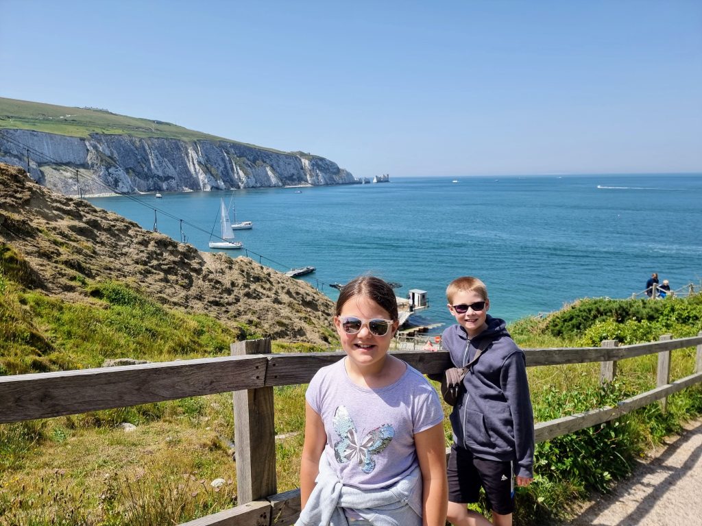 10 reasons why the isle of wight is worth visiting with kids, frugal mum travel guide