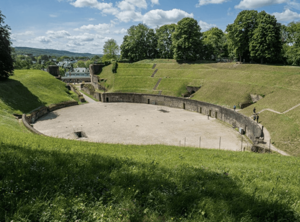 What are the best things to do in Trier with kids, photo trier amphitheater