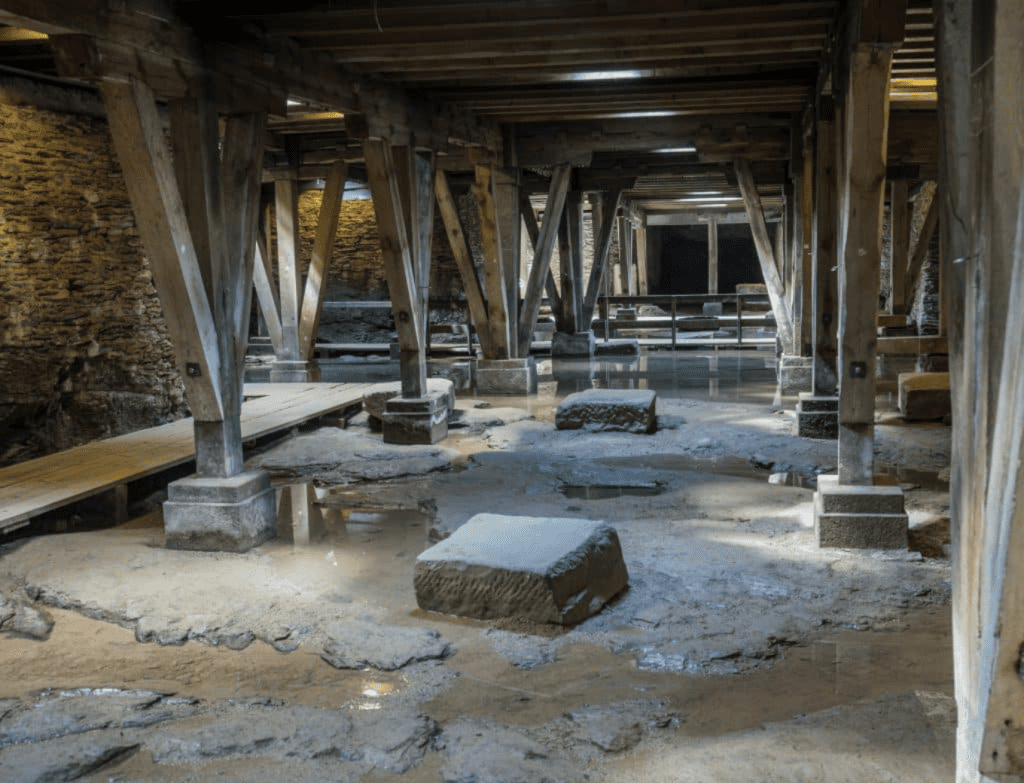 What are the best things to do in Trier with kids, photo trier amphitheater