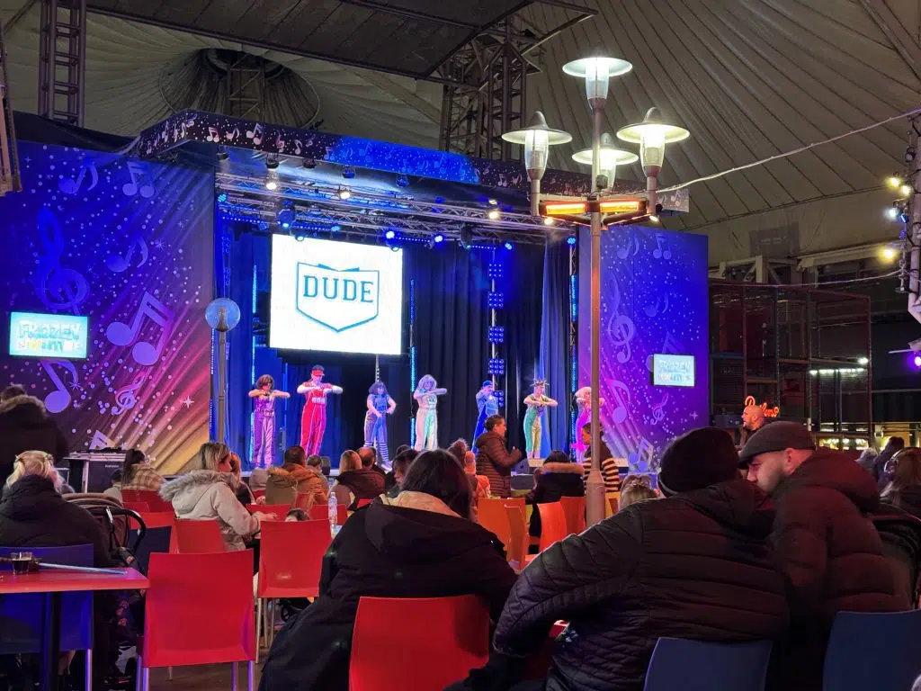 The Ultimate Butlins Bognor Regis frugal mum Holiday Guide, Review, photo of skyline show