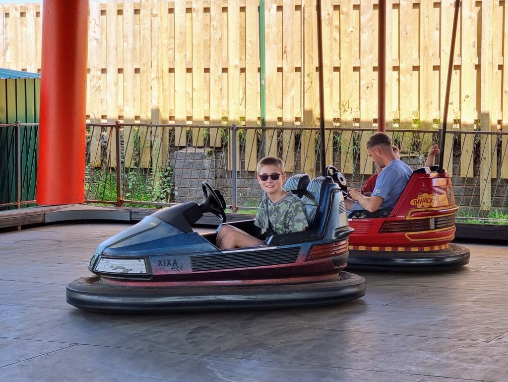 The Ultimate Butlins Minehead Holiday Guide & Review, frugal mum photo of children on rides