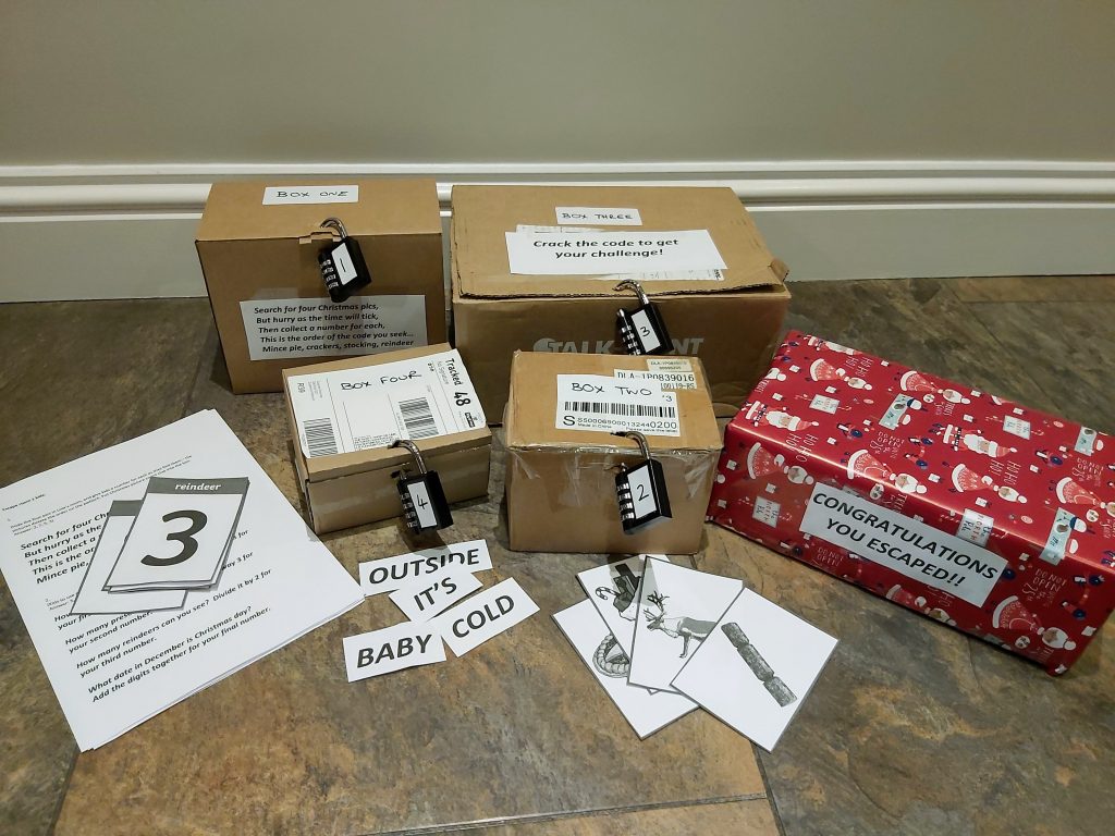 frugal mum DIY escape room, christmas, children, christmas without money, family budget fun