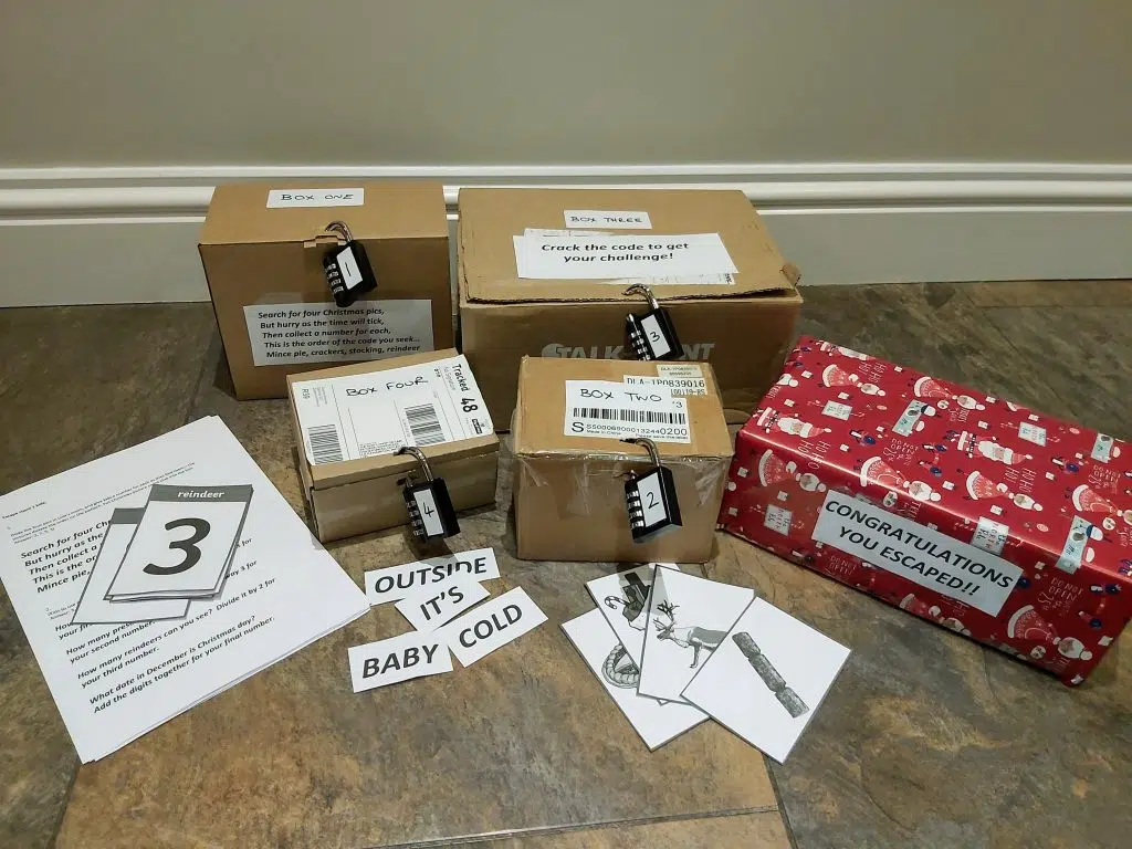 frugal mum DIY escape room, christmas, children, christmas without money, family budget fun