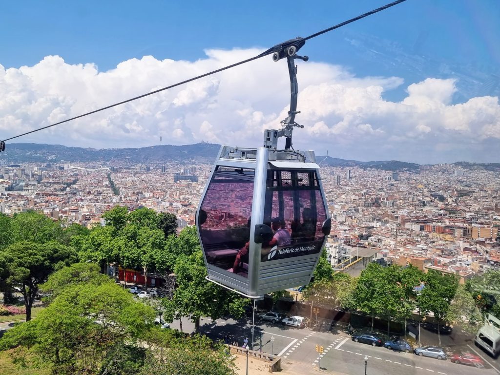 The best things to do in Barcelona on a budget with kids, frugal mum travel guide, photo of cable car