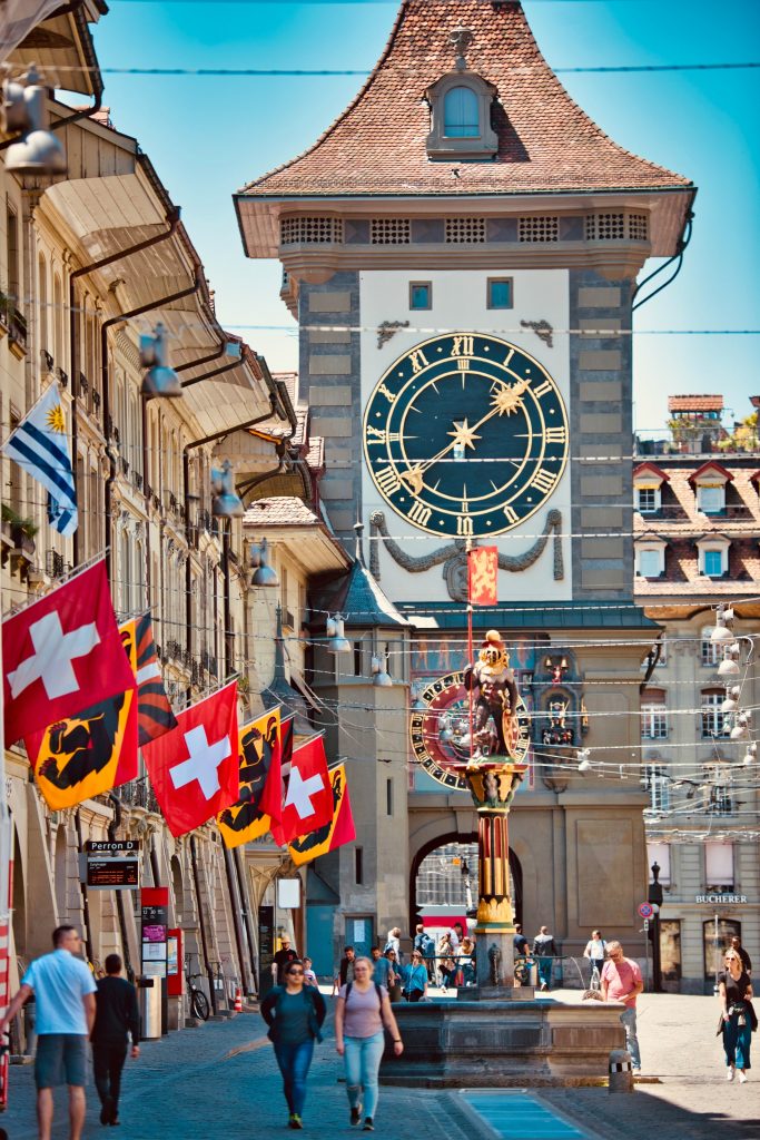Switzerland with kids, budget itinerary for family day in city of Bern, photo of clock tower Zytglogge