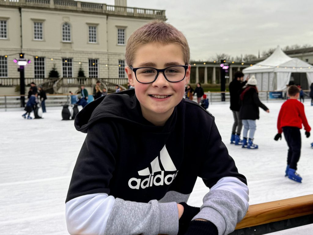 Christmas on a budget, Cheap festive family days out with the kids, frugal mum guide