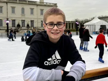 Christmas on a budget, Cheap festive family days out with the kids, frugal mum guide