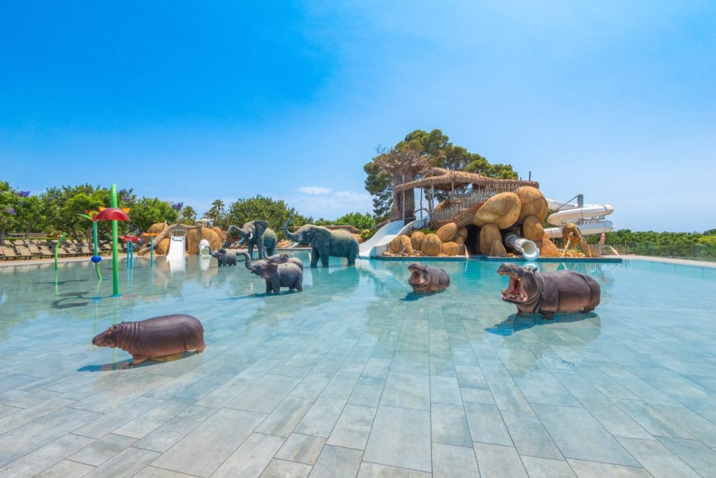 best epic waterpark Eurocamp holidays for waterslides, frugal mum travel guide, photo of Sanguli, Salou, Spain