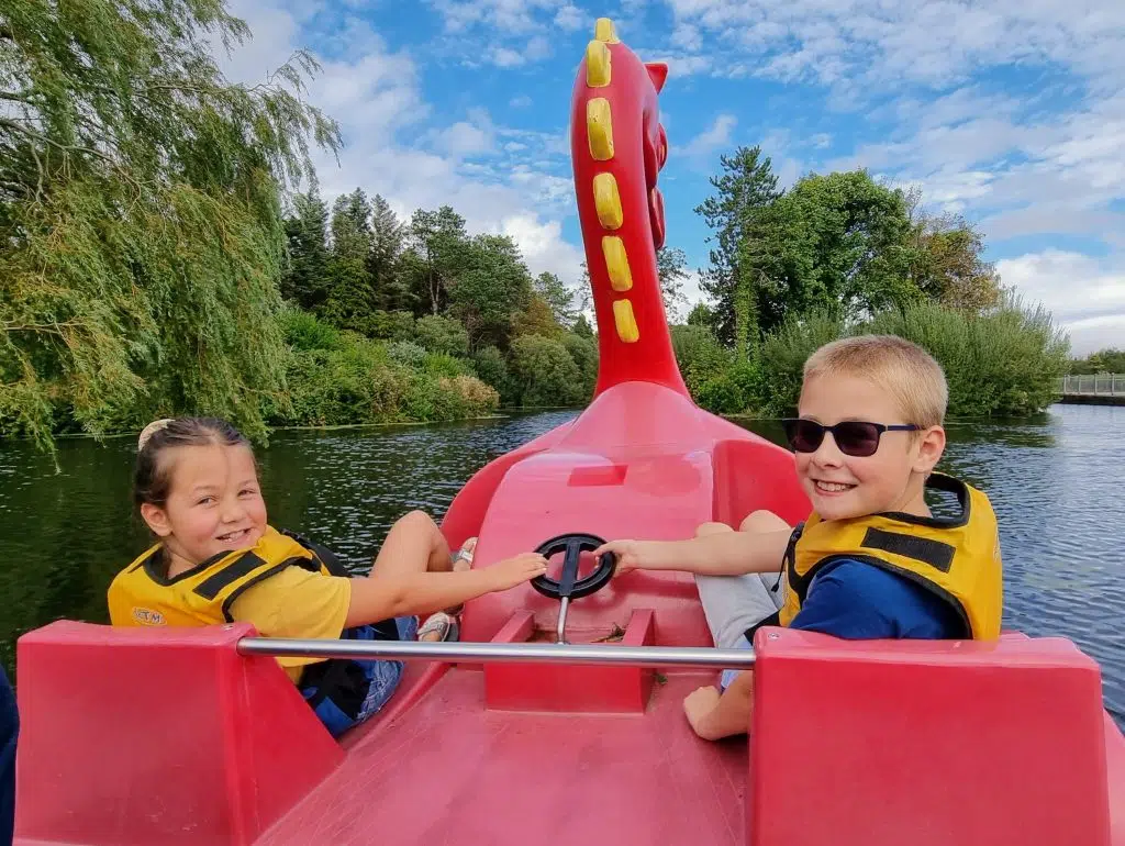 10 ways to save money on a UK Haven Holiday - discounts, deals and tips