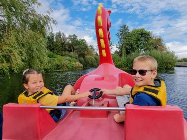 10 ways to save money on a UK Haven Holiday - discounts, deals and tips