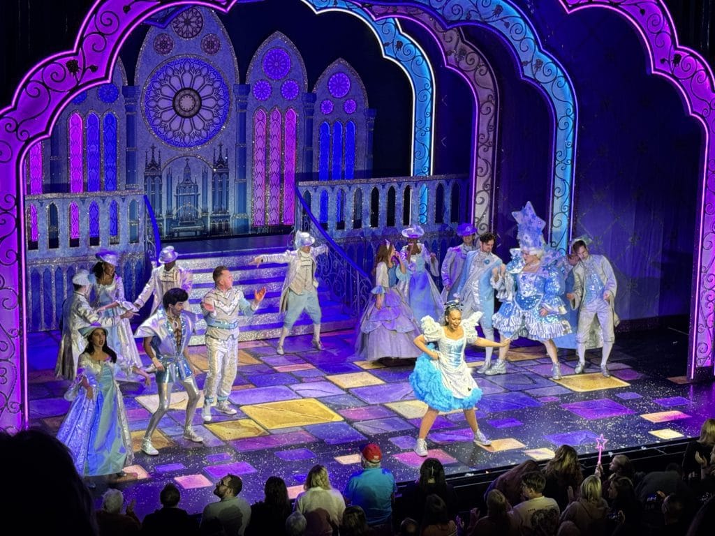 marlowe theatre pantomime photo from frugal mum review