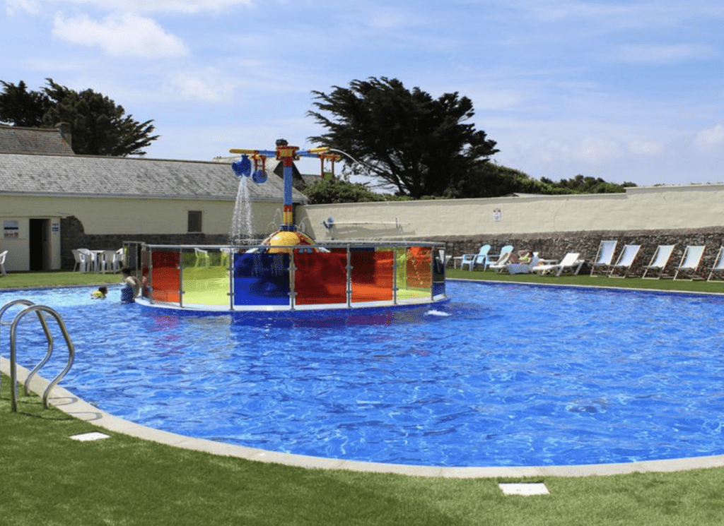 The best UK staycation family holiday parks with hot tubs, frugal mum travel guide, photo of bude away resorts, cornwall
