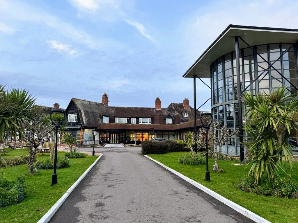 Warner Hotel Review, Sinah Warren, Hayling Island, UK, frugal mum review, photo of exterior