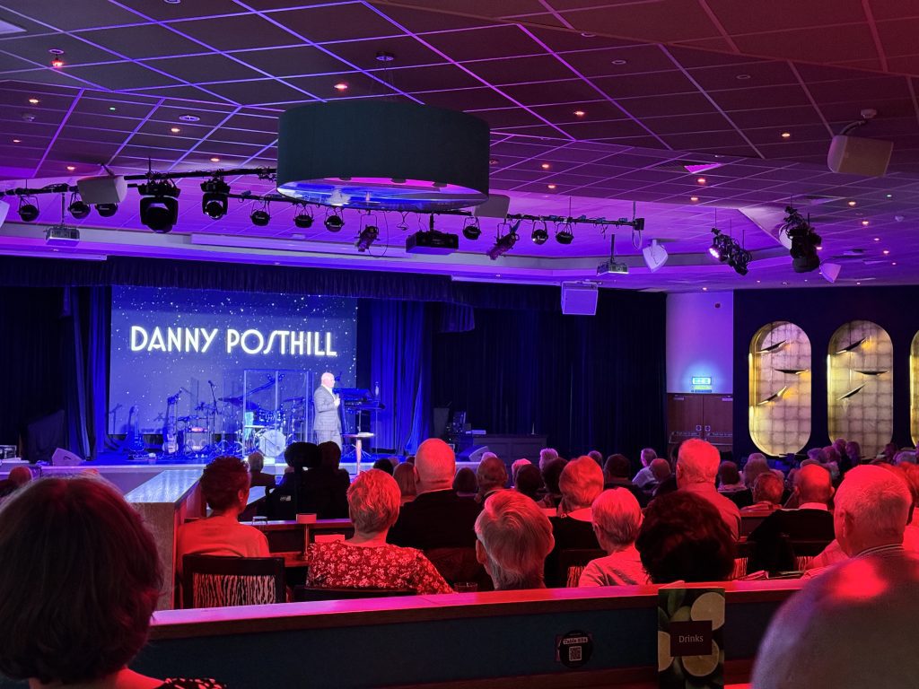 Warner Hotel Review, Sinah Warren, Hayling Island, UK, frugal mum review, photo of comedy show