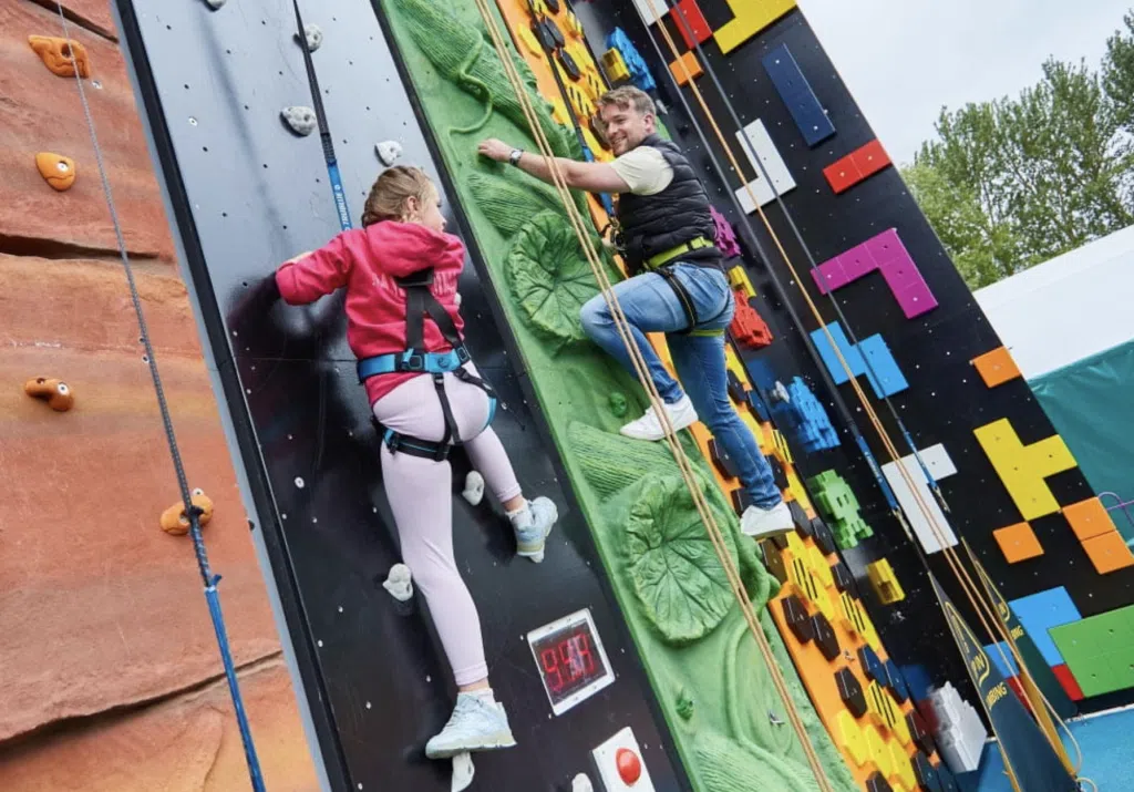 Which Parkdean Resorts have the best kids' activities, frugal mum travel guide