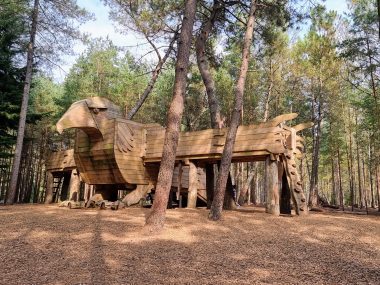 The Ultimate Guide to visiting Moors Valley Country Park with kids, frugal mum travel guide, hampshire and dorset