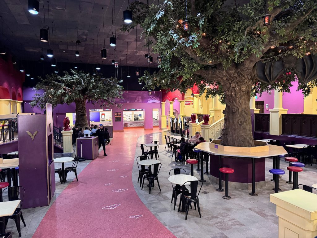 The Ultimate Family Guide for Chessington World of Adventures, frugal mum day out guide, london, photo of restaurant