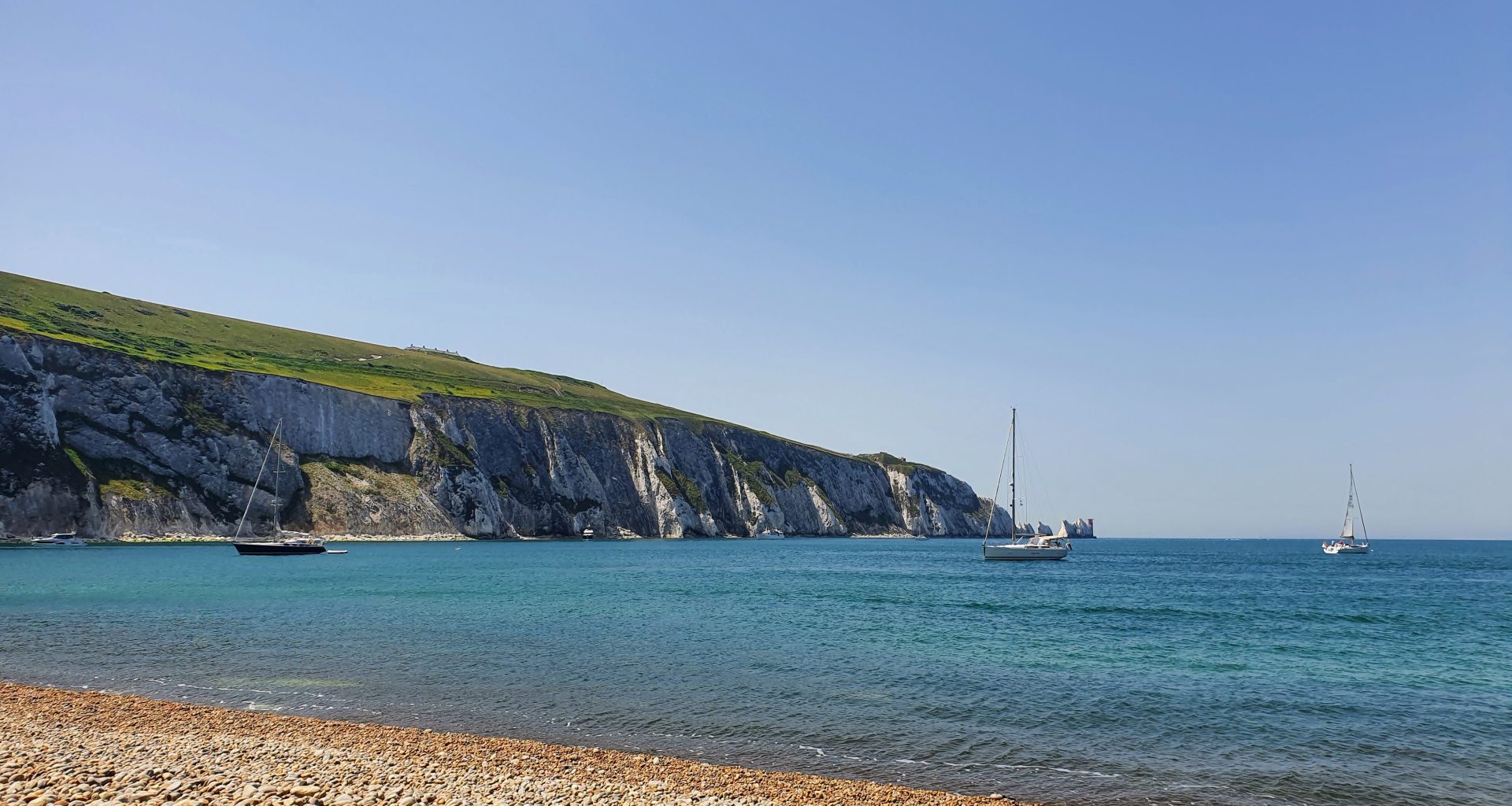 The 5 best FREE things to do on the Isle of Wight with kids, frugal mum travel guide, family itinerary of free days out