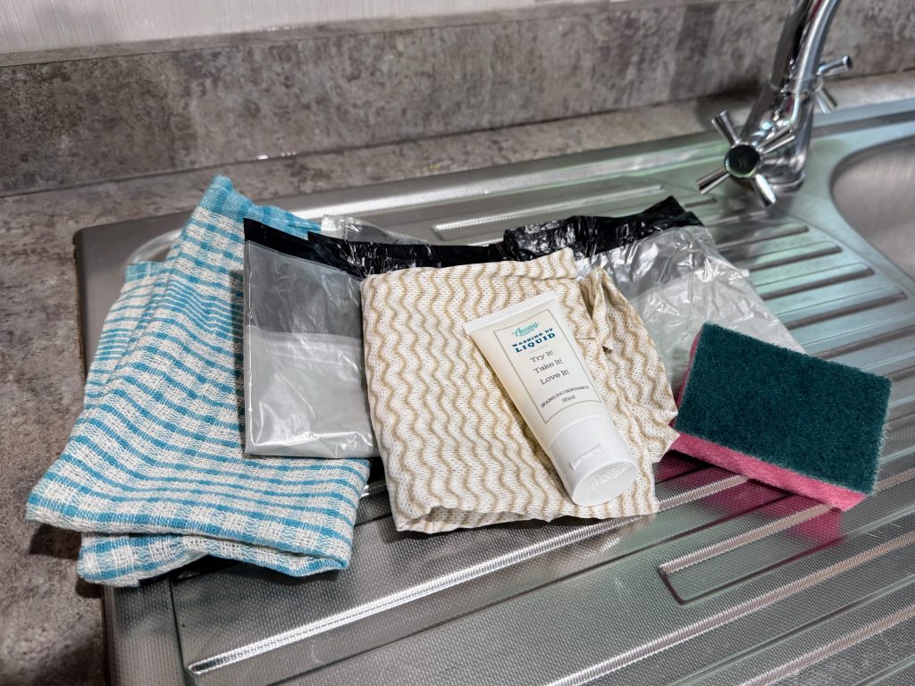 away resorts self catering kitchen pack