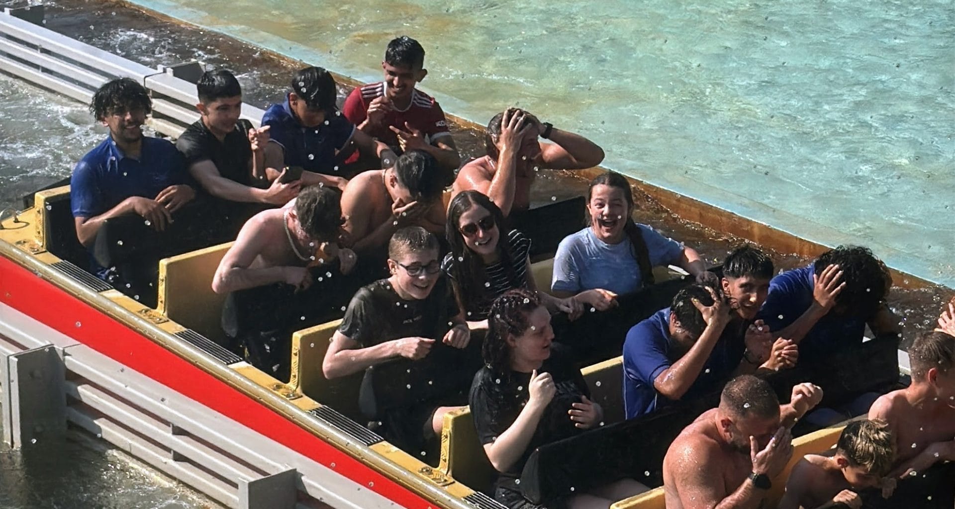5 Best UK Theme Parks for Teenagers, frugal mum guide