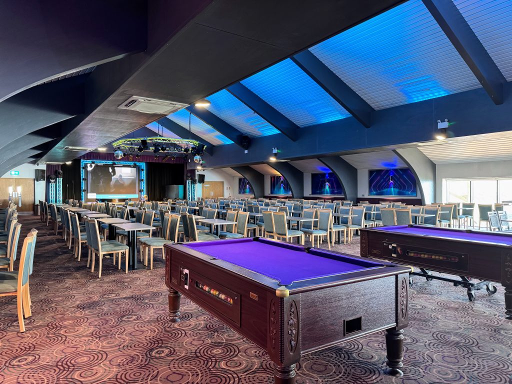 North Devon with Kids, Woolacombe Bay and Twitchen House Holiday Park Review, frugal mum, photo of entertainment venue