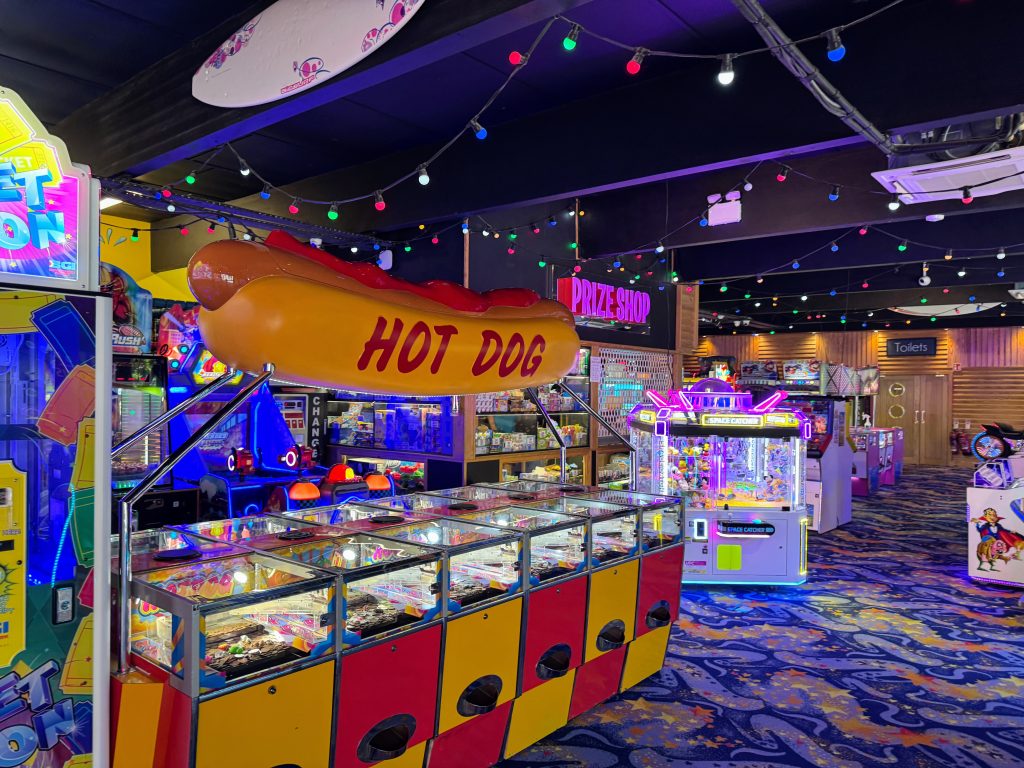 North Devon with Kids, Woolacombe Bay and Twitchen House Holiday Park Review, frugal mum, photo of arcade