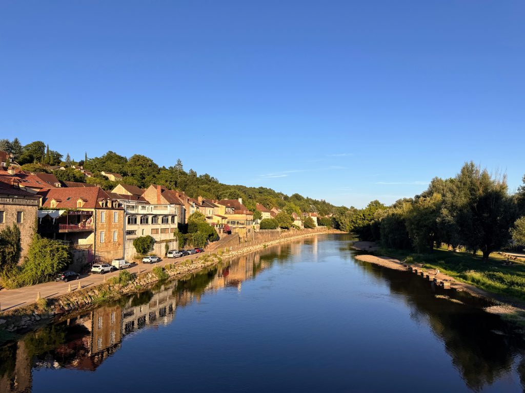 The 10 best things to do in the Dordogne with kids, frugal mum travel guide, photo of le bugue river