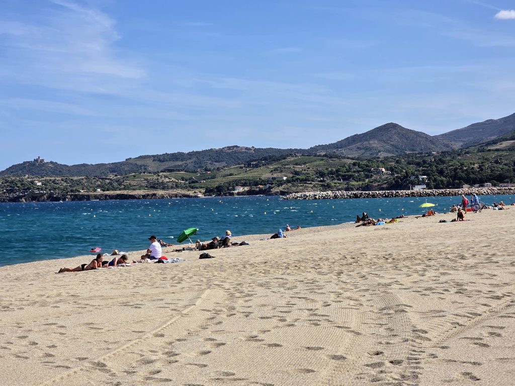Eurocamp Holiday Review, La Sirène, Argèles‑sur‑Mer, France, frugal mum travel guide, photo of beach