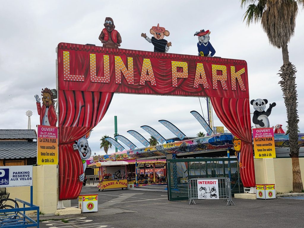 Eurocamp Holiday Review, La Sirène, Argèles‑sur‑Mer, France, frugal mum travel guide, photo of luna park