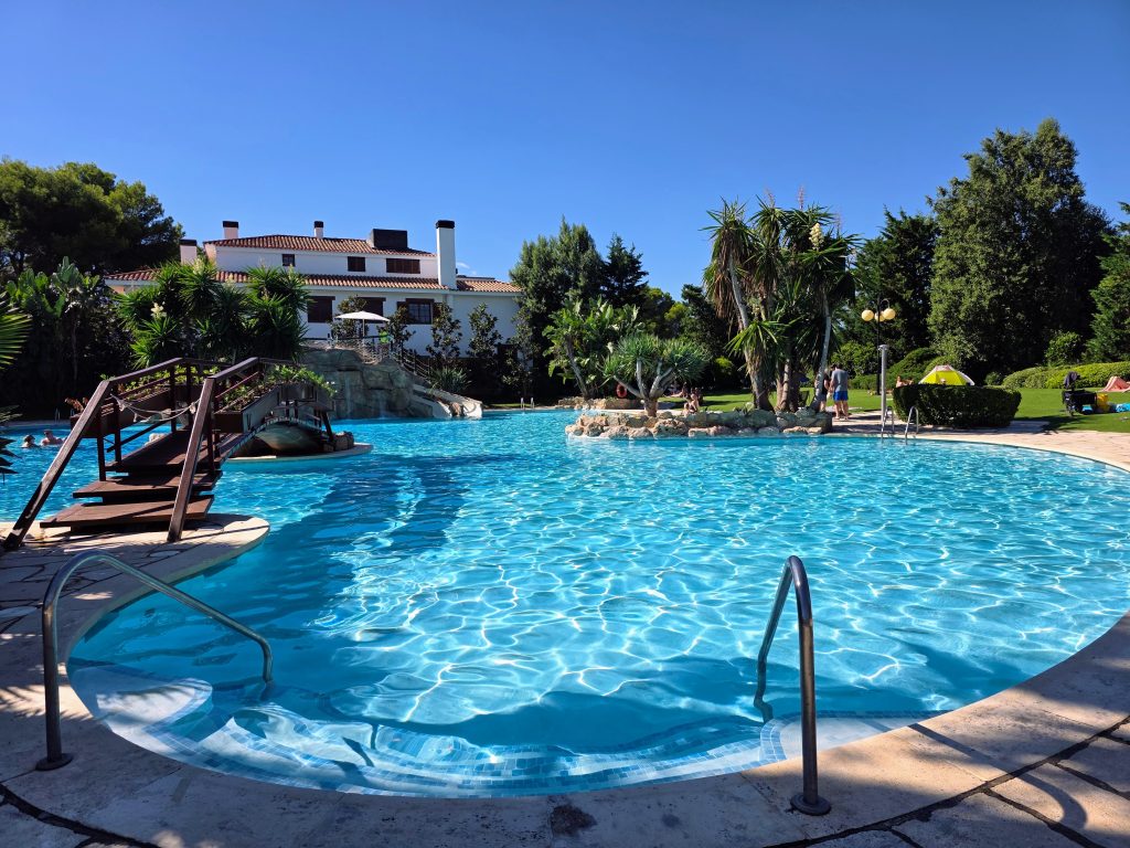 Eurocamp Holiday Review: Playa Montroig, Costa Dorada, Spain, frugal mum travel guide, photo of swimming pool