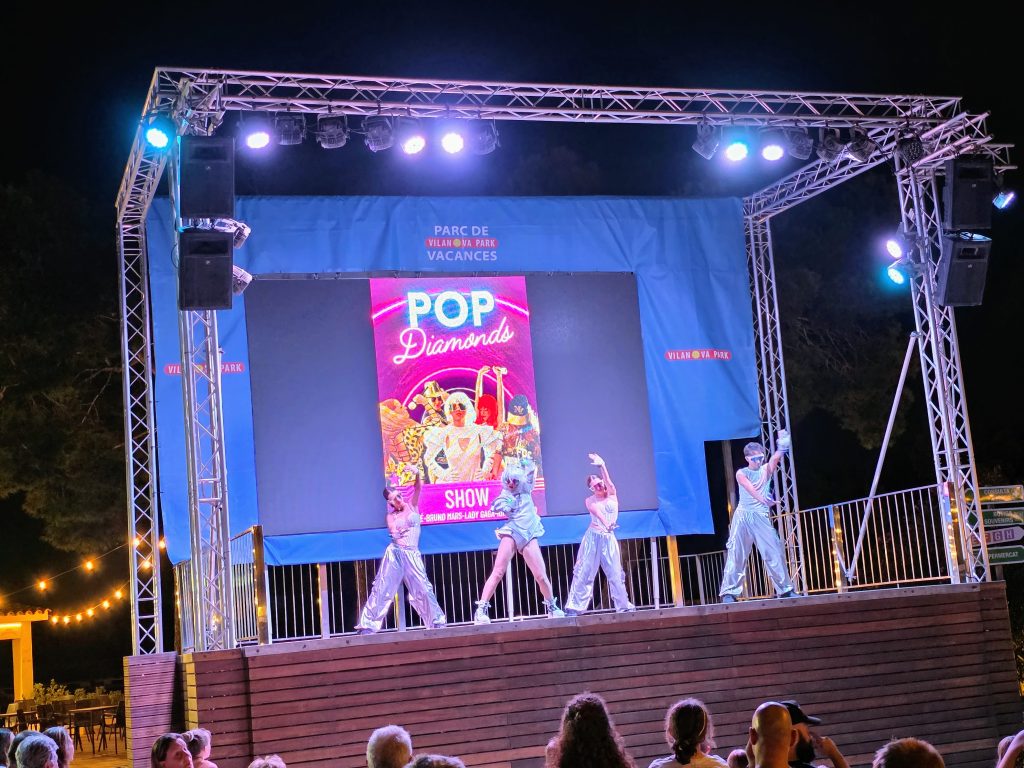 Eurocamp holiday review, Vilanova Park, Barcelona, Spain, frugal mum travel guide, photo of entertainment