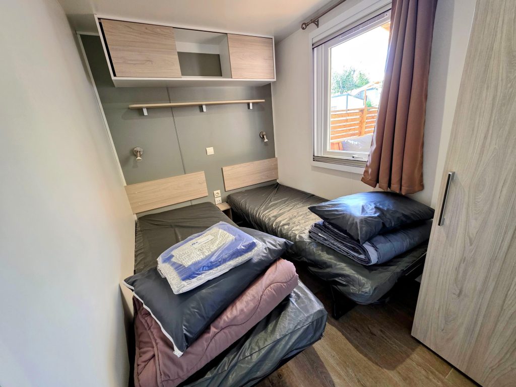 Eurocamp holiday review, Vilanova Park, Barcelona, Spain, frugal mum travel guide, photo of premium accommodation twin room