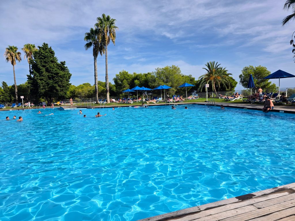 Eurocamp holiday review, Vilanova Park, Barcelona, Spain, frugal mum travel guide, photo of swimming pool