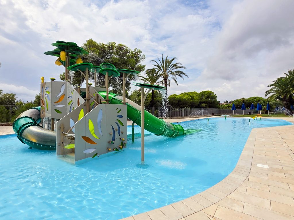 Eurocamp holiday review, Vilanova Park, Barcelona, Spain, frugal mum travel guide, photo of toddler splash pool