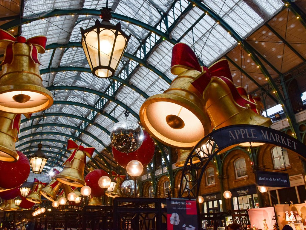 London with Kids, the 15 best things to do for Christmas 2025, frugal mum guide, photo of covent garden