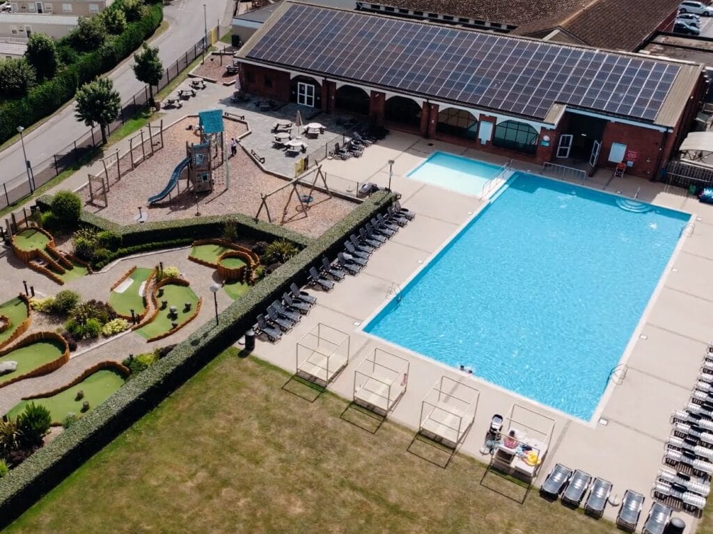 12 Best Holiday Parks in Dorset for Families, frugal mum guide, photo of hoburne park
