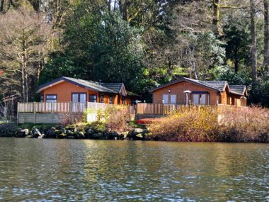 The Ultimate Parkdean Resorts family hot tub holiday guide, frugal mum travel guide UK