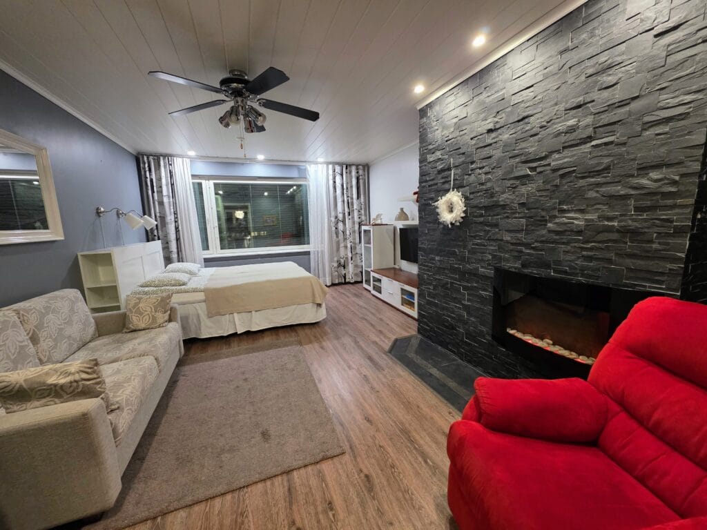 Piriko Apartments Review, Rovaniemi city centre accommodation, frugal mum travel guide, photo of bedroom lounge