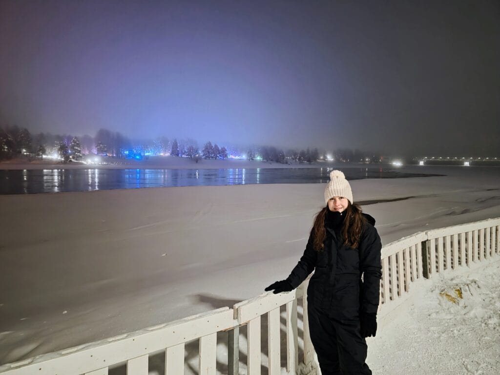 best places to see the Rovaniemi Northern Lights without a tour, frugal mum travel guide, photo of Ounasjoki and Kemijoki riverbanks