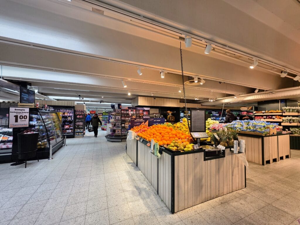 Where to eat in Rovaniemi with kids, frugal mum family restaurant guide, photo of supermarket